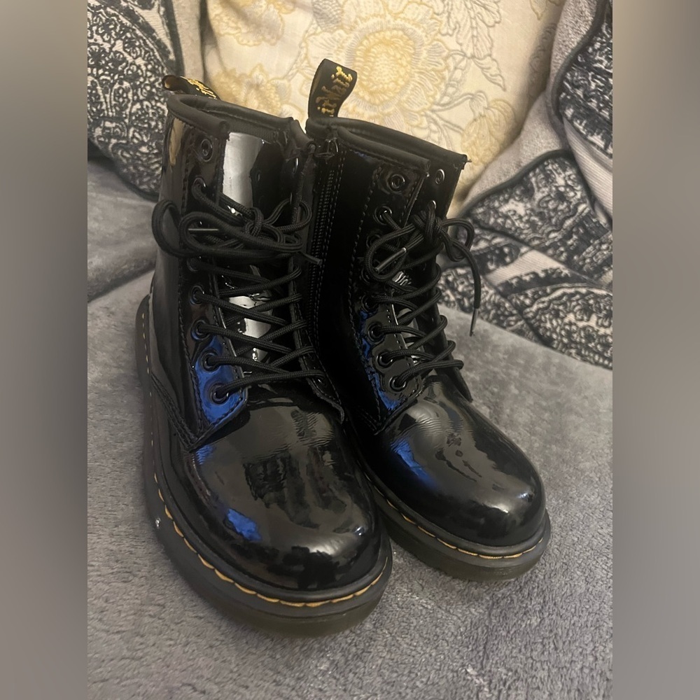 KIDS 1460 PATENT LEATHER LACE UP BOOTS